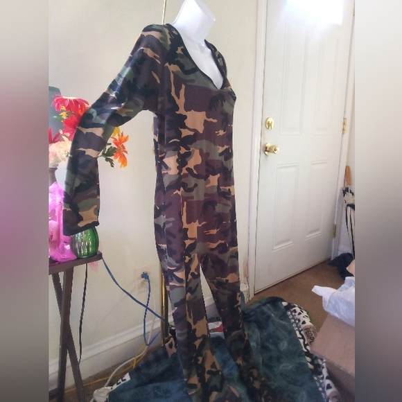 Camouflage Jumpsuit - i>r Style# NS127 - Picture 8 of 16